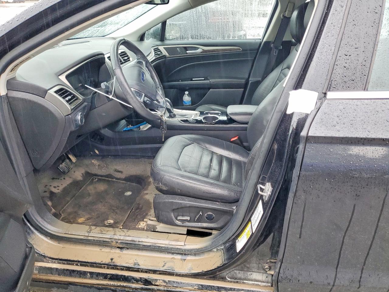 2013 FORD FUSION SE photo 12
