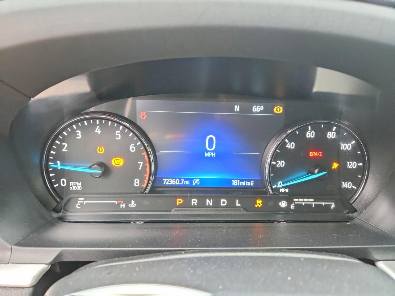 2021 FORD EXPLORER XLT photo 9