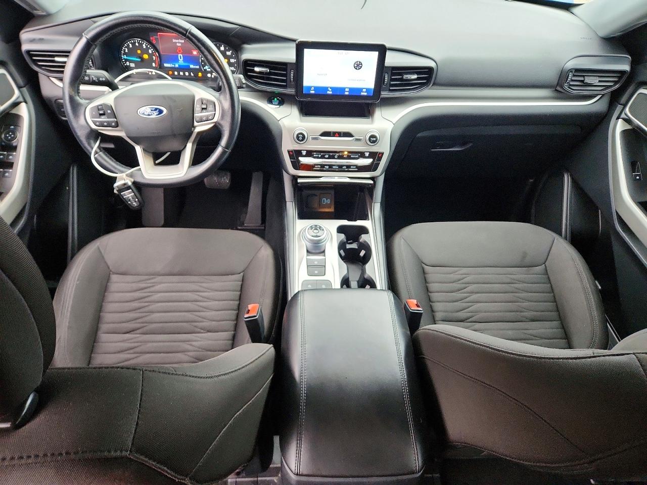 2021 FORD EXPLORER XLT photo 8