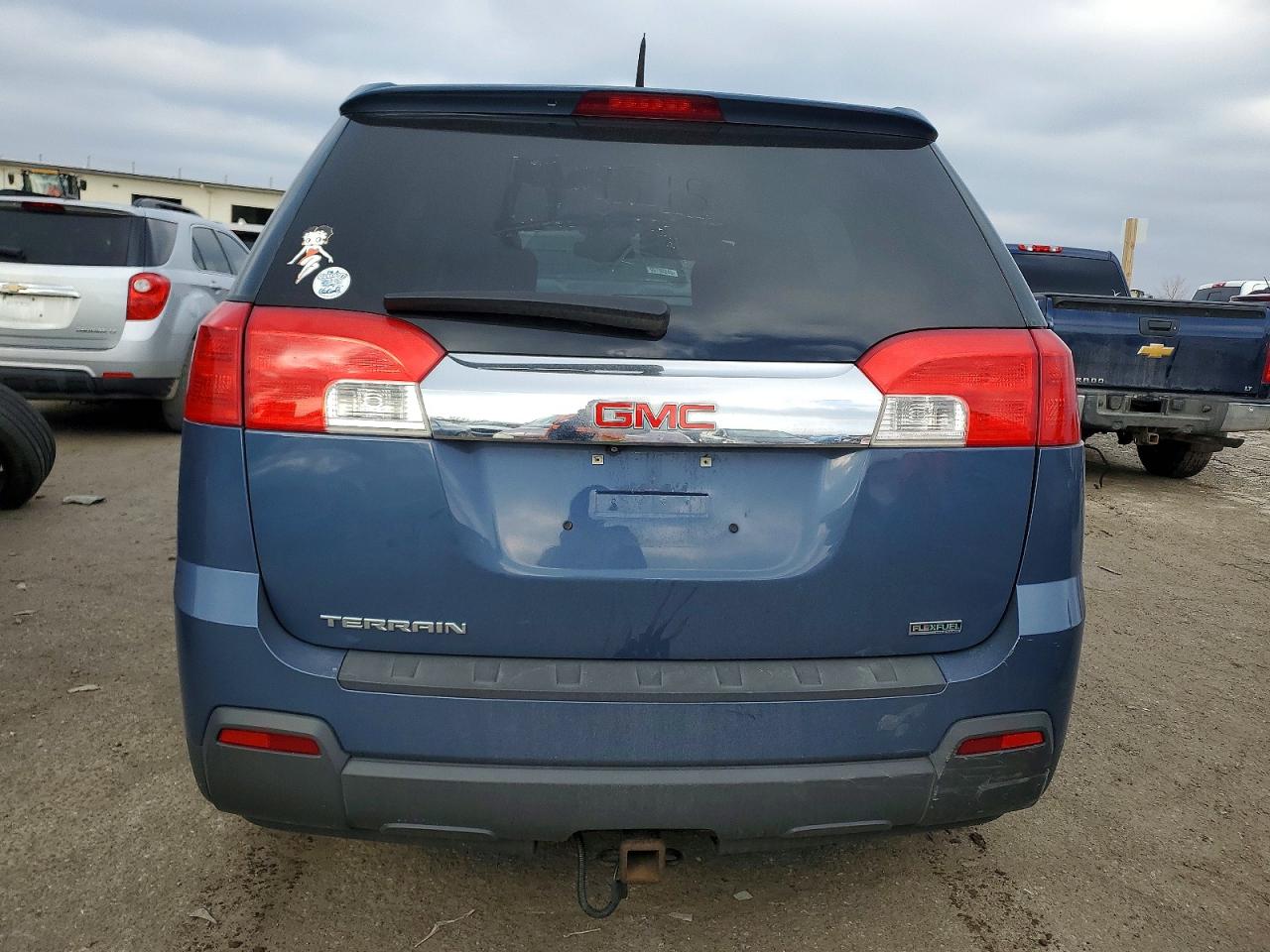 2012 GMC TERRAIN SLE photo 6