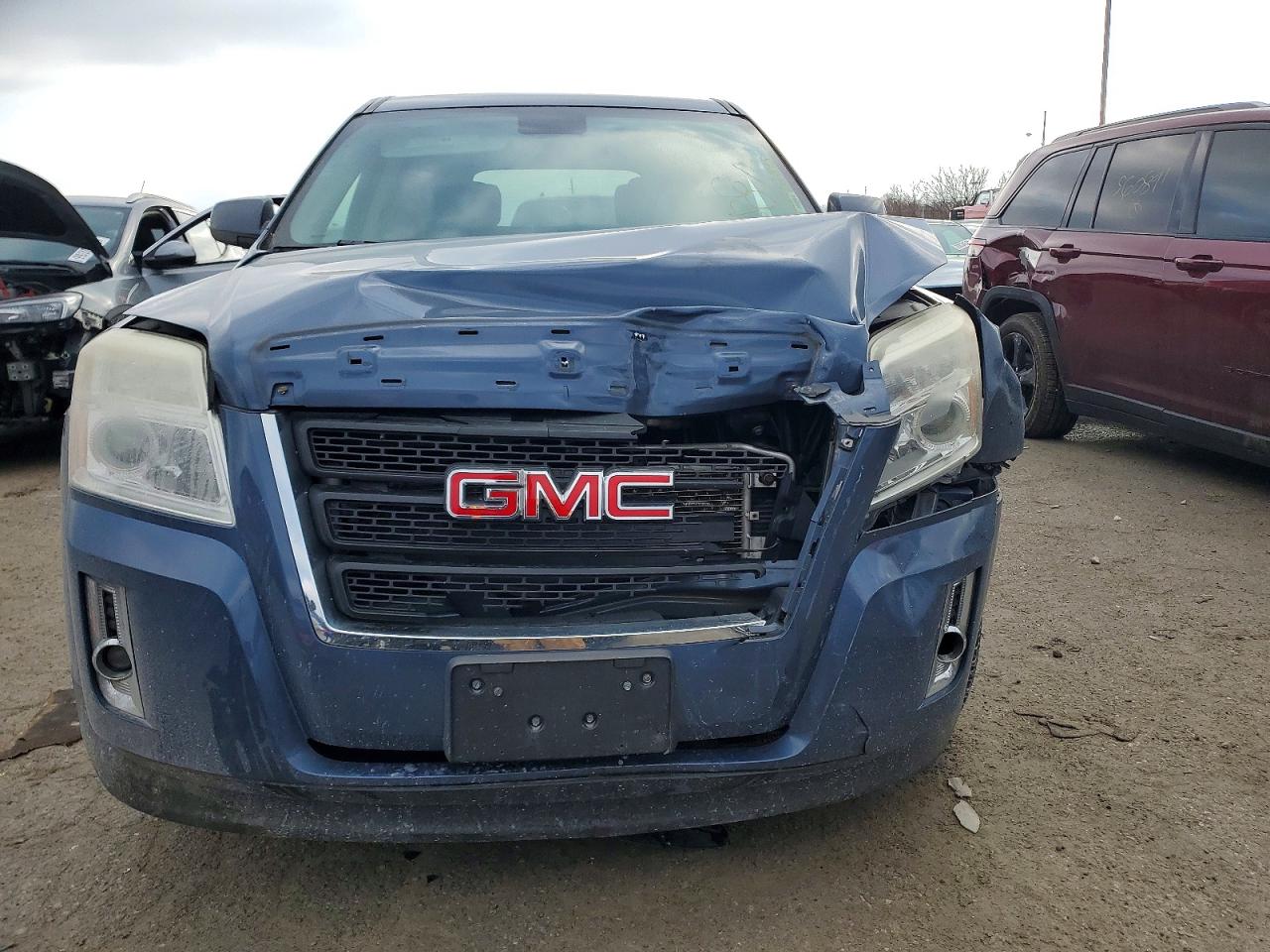 2012 GMC TERRAIN SLE photo 5