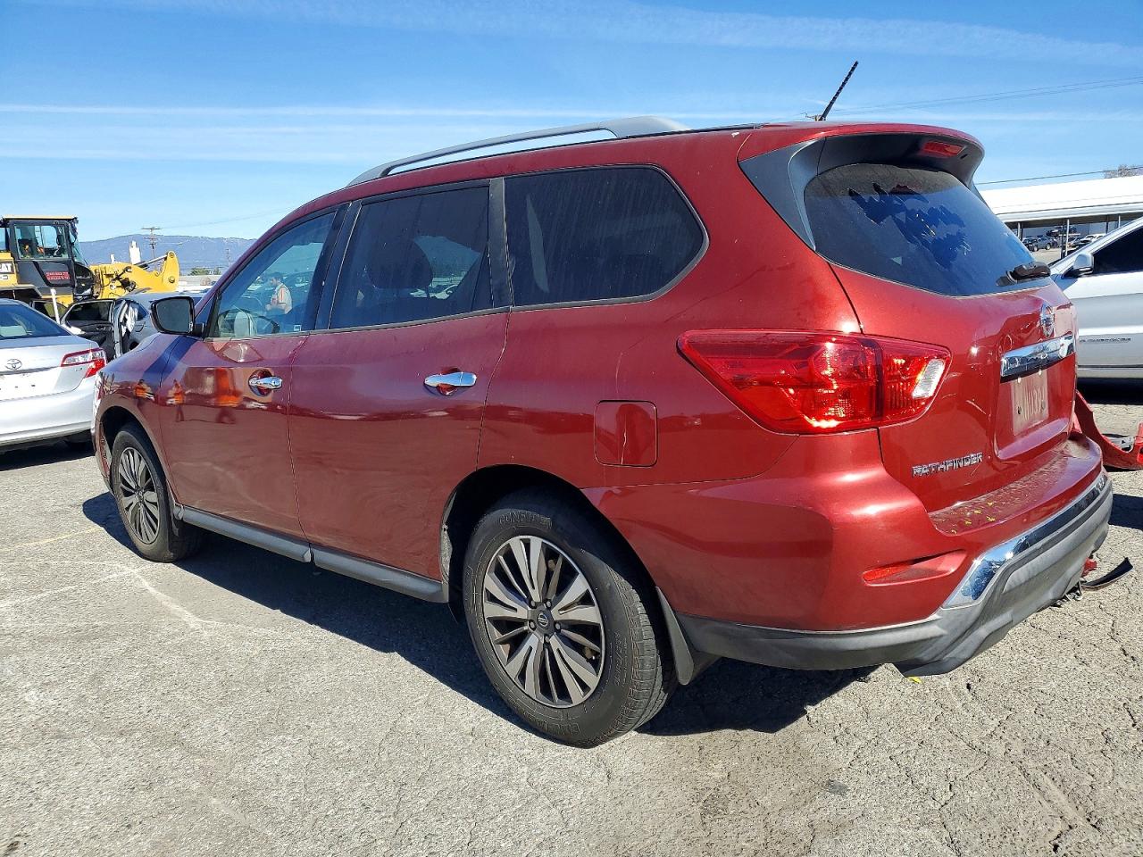 2017 NISSAN PATHFINDER S photo 2