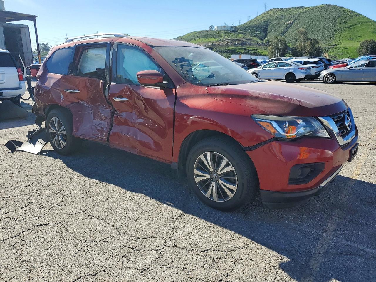 2017 NISSAN PATHFINDER S photo 4