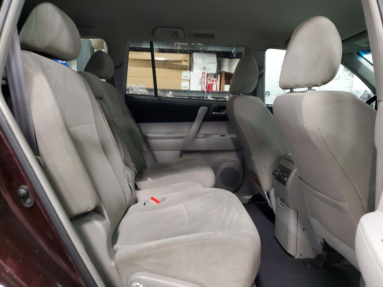 2013 TOYOTA HIGHLANDER BASE photo 11