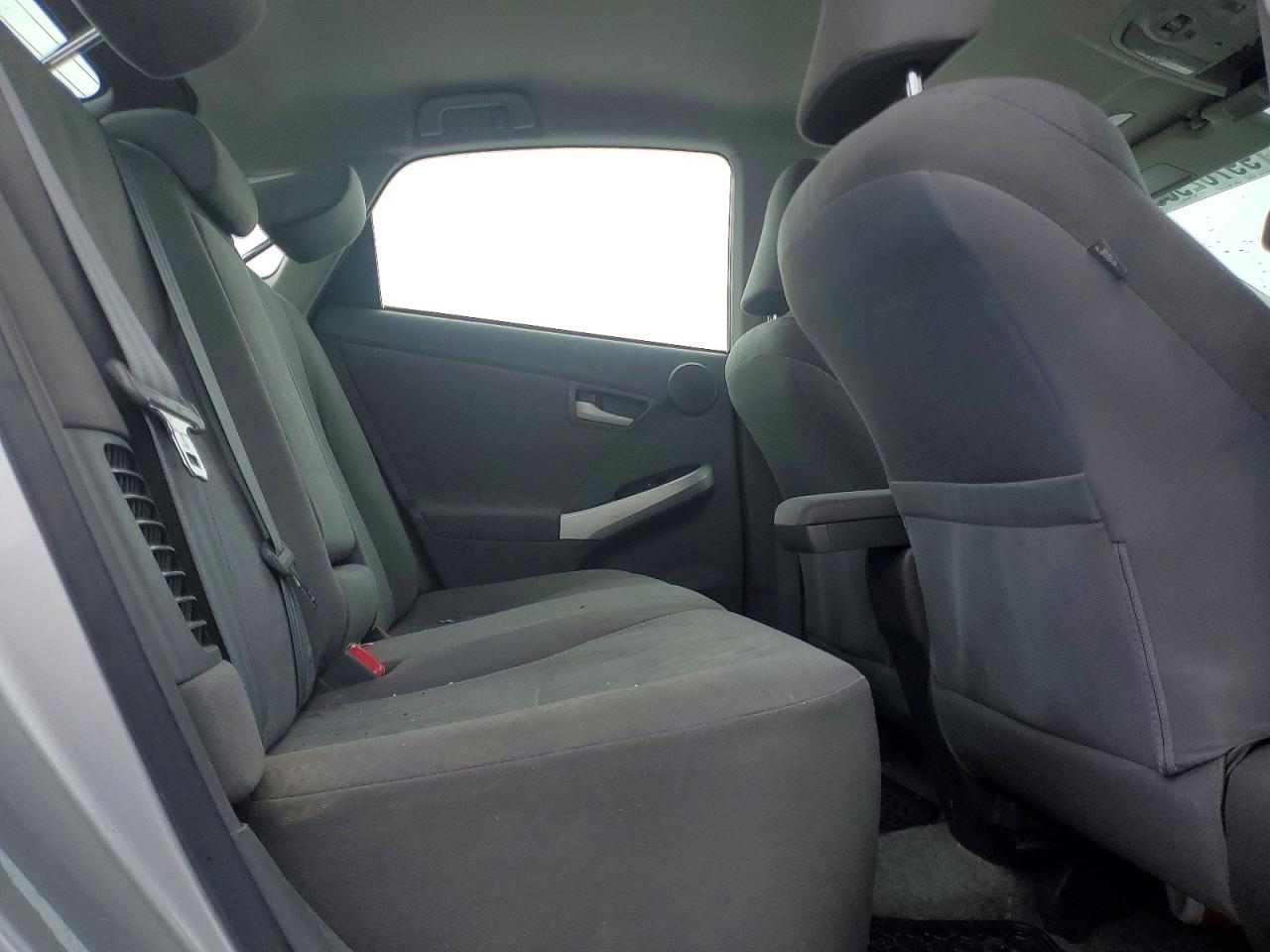 2010 TOYOTA PRIUS photo 10