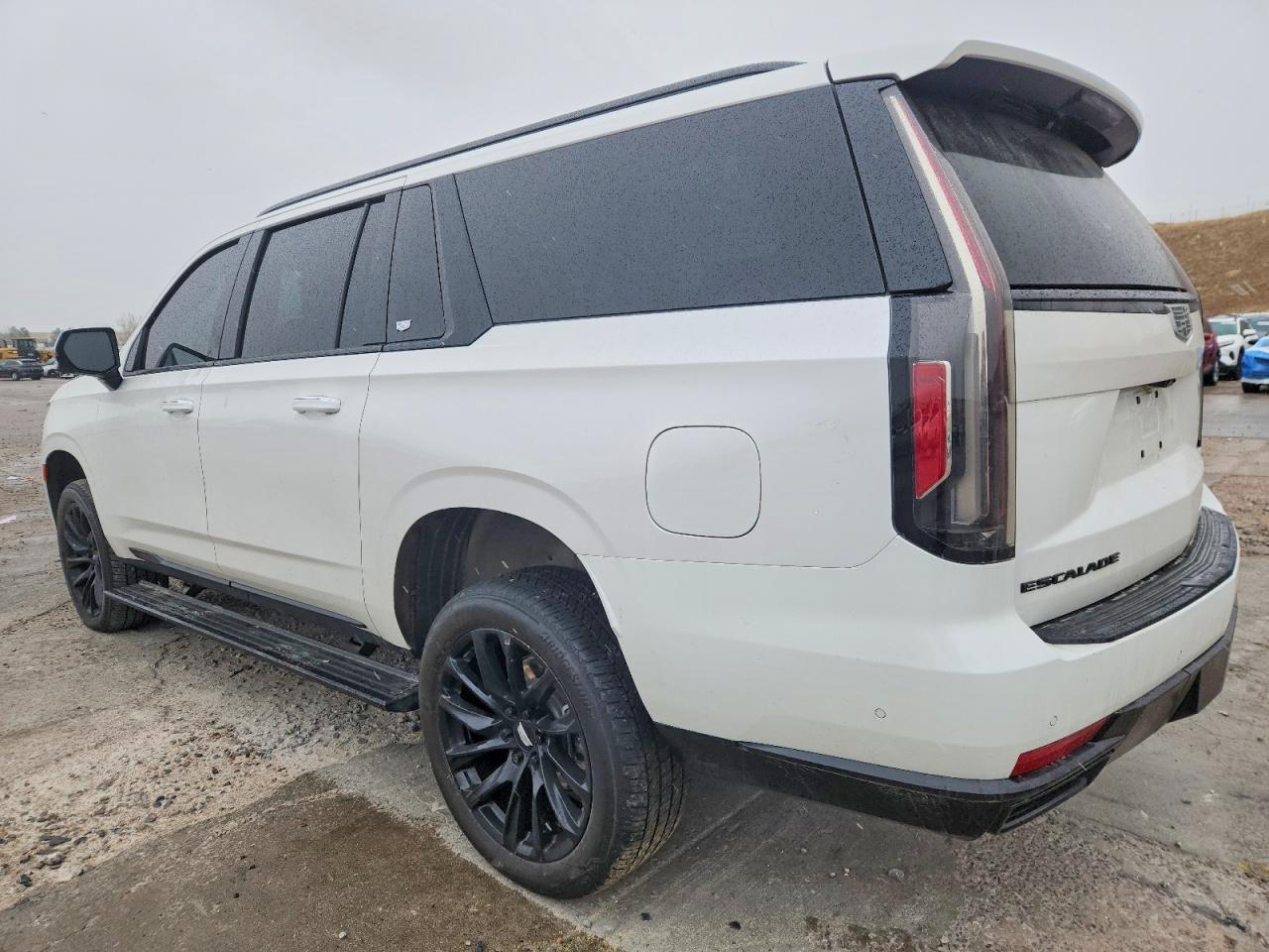 2023 CADILLAC ESCALADE ESV SPORT PLATINUM photo 2