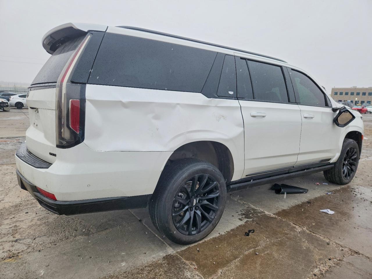 2023 CADILLAC ESCALADE ESV SPORT PLATINUM photo 3