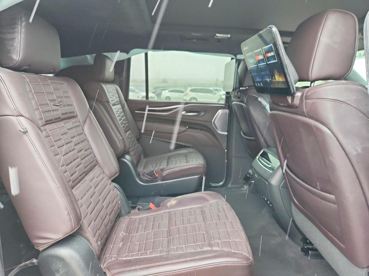 2023 CADILLAC ESCALADE ESV SPORT PLATINUM photo 11