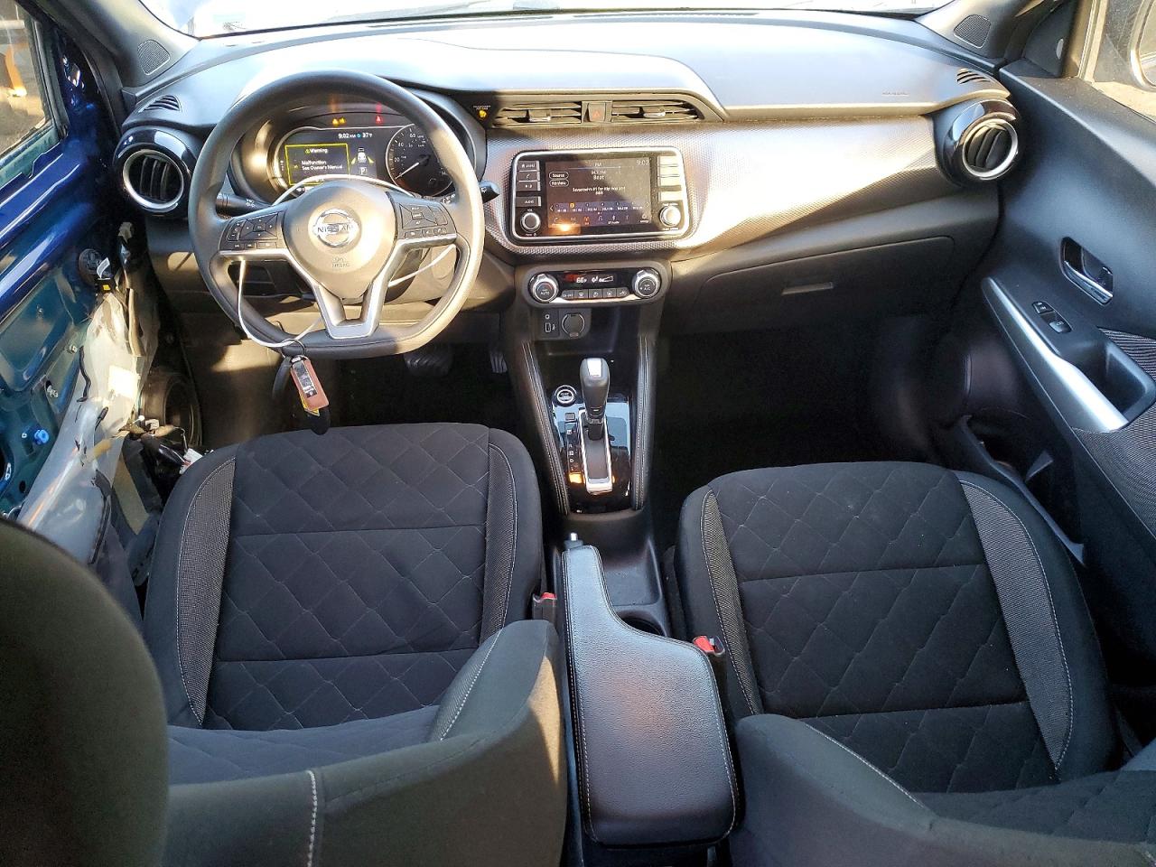 2020 NISSAN KICKS SV photo 8