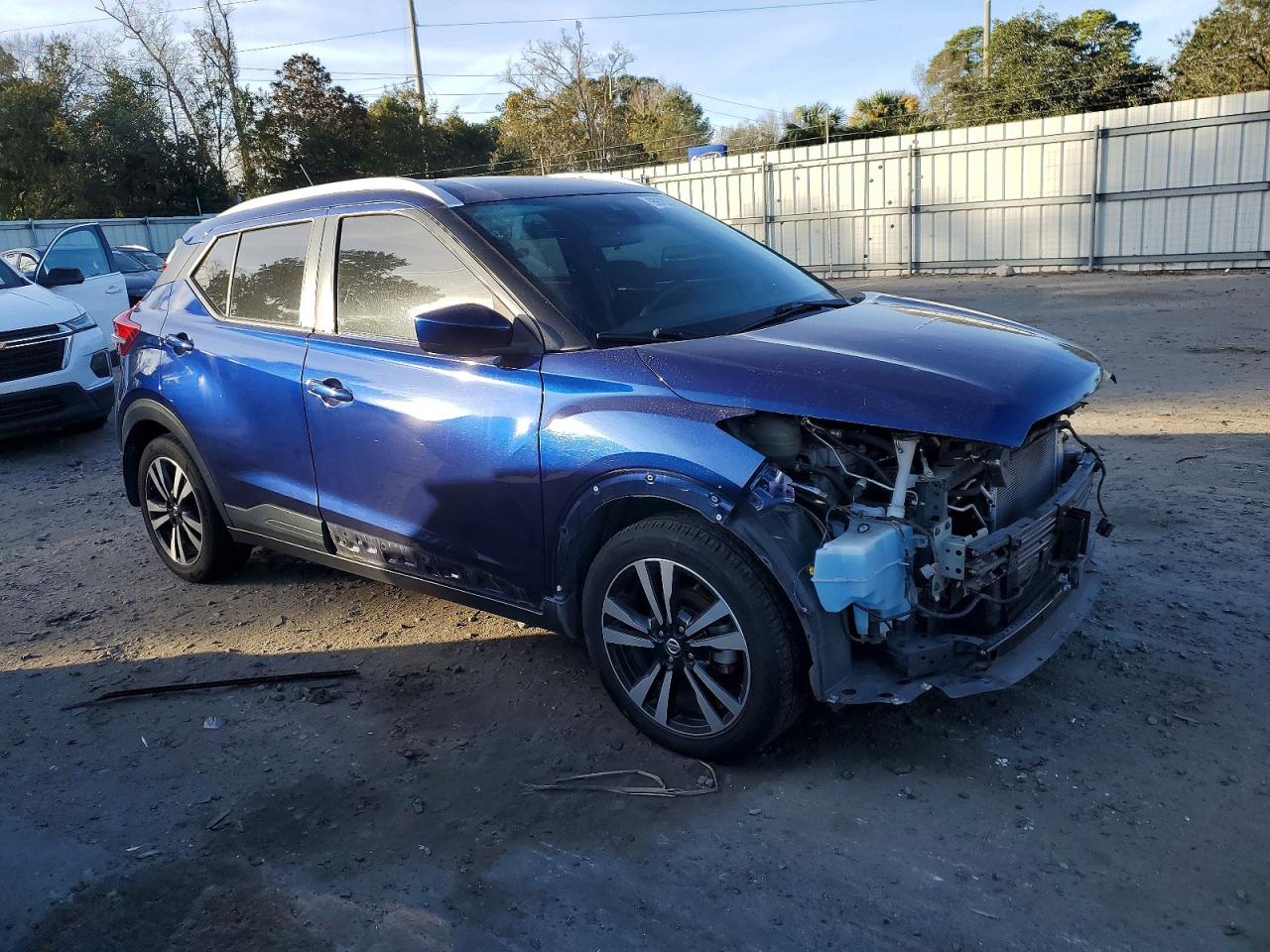 2020 NISSAN KICKS SV photo 4