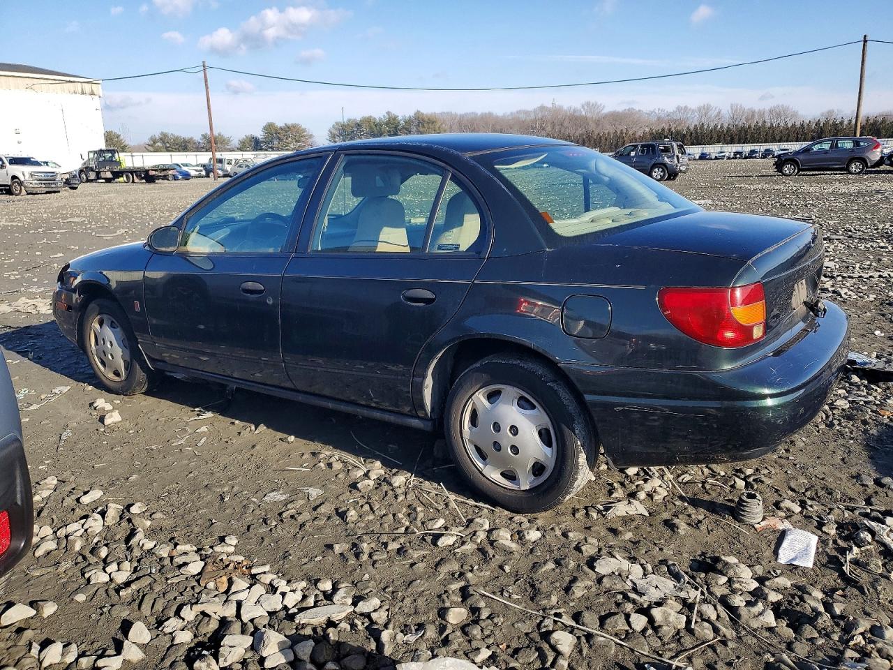 2002 SATURN SL1 photo 2
