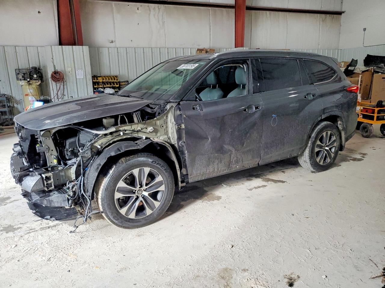 2022 TOYOTA HIGHLANDER