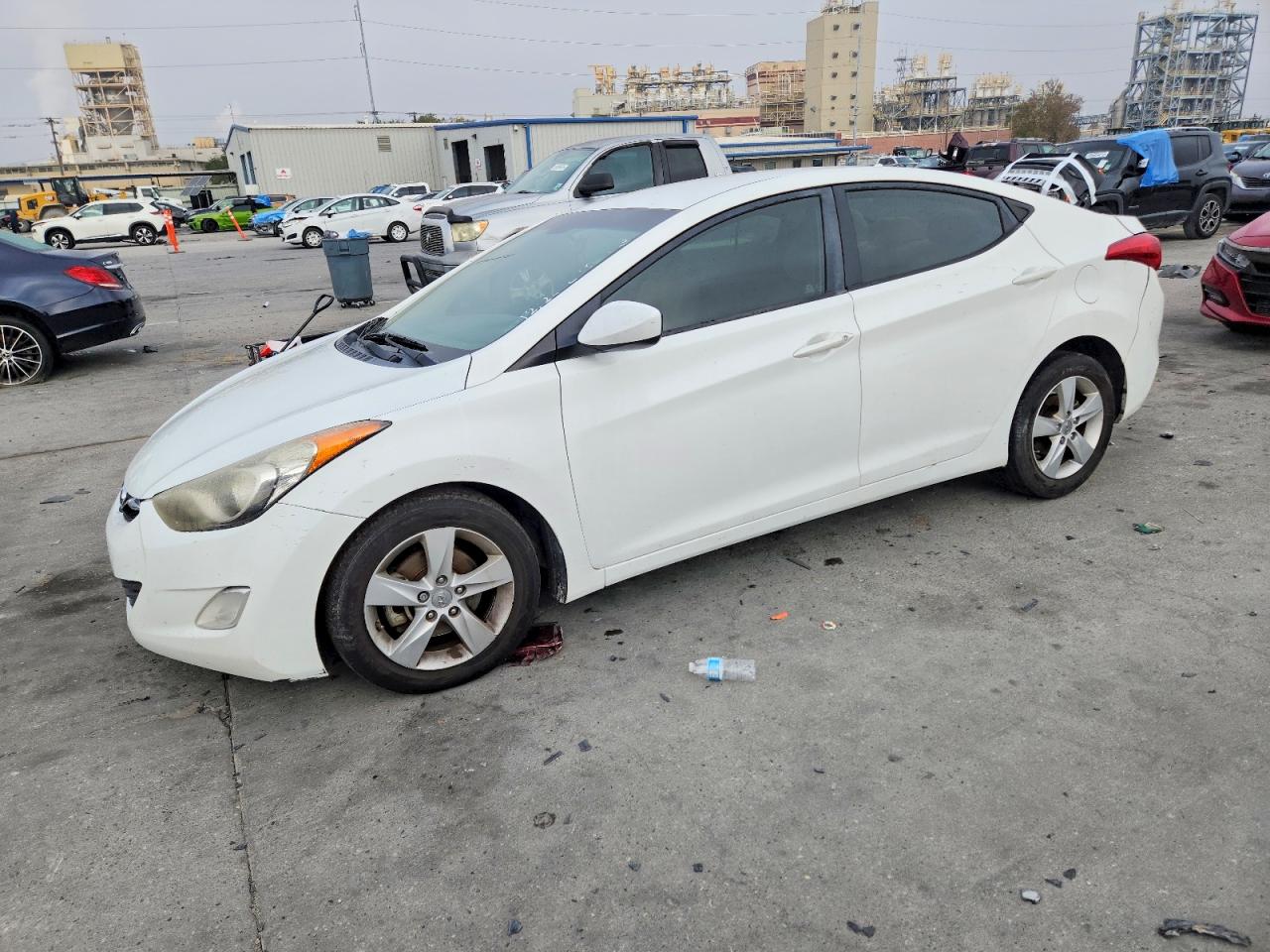 2013 HYUNDAI ELANTRA