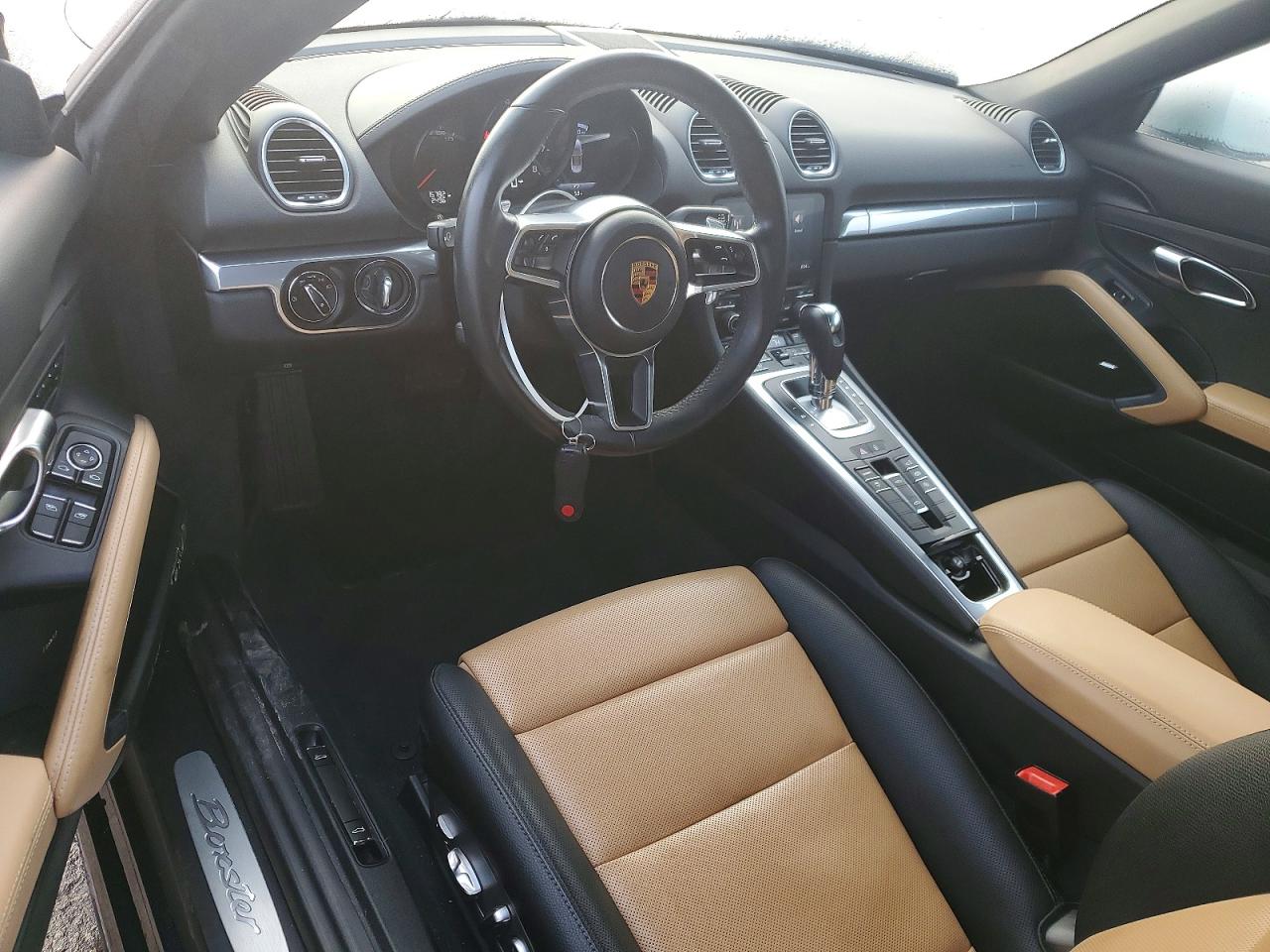 2019 PORSCHE BOXSTER BASE photo 8