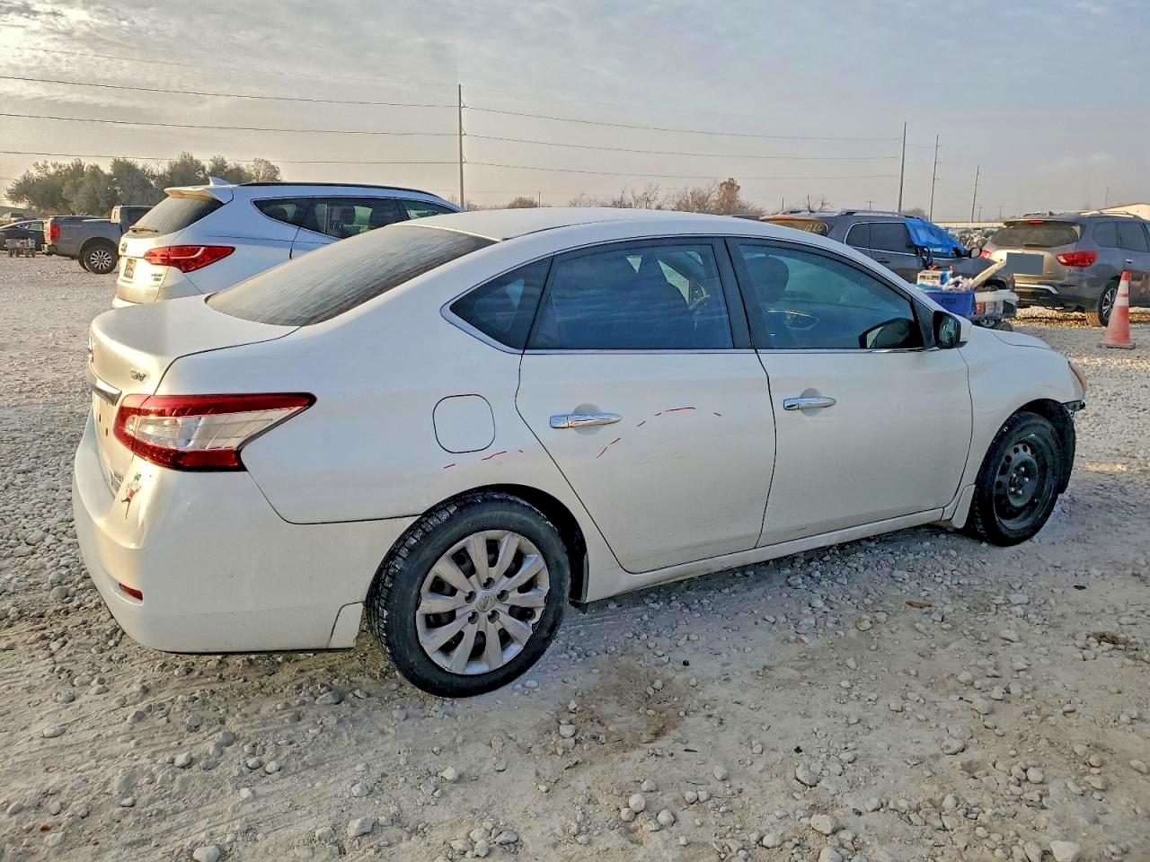 2014 NISSAN SENTRA S photo 3