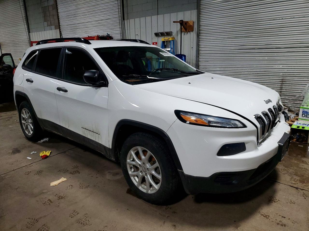 2016 JEEP CHEROKEE SPORT photo 4