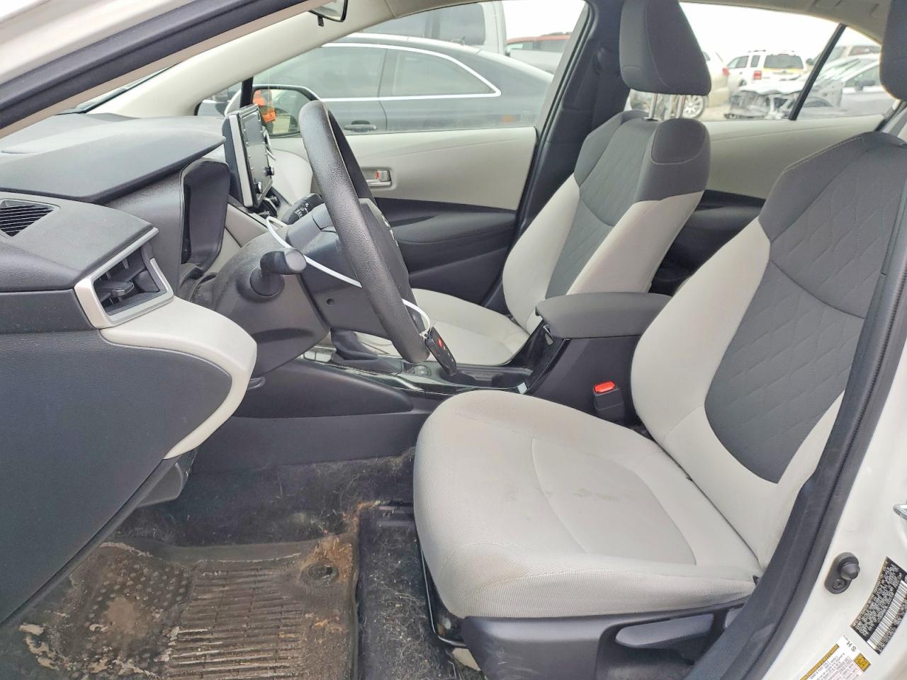 2020 TOYOTA COROLLA LE photo 7