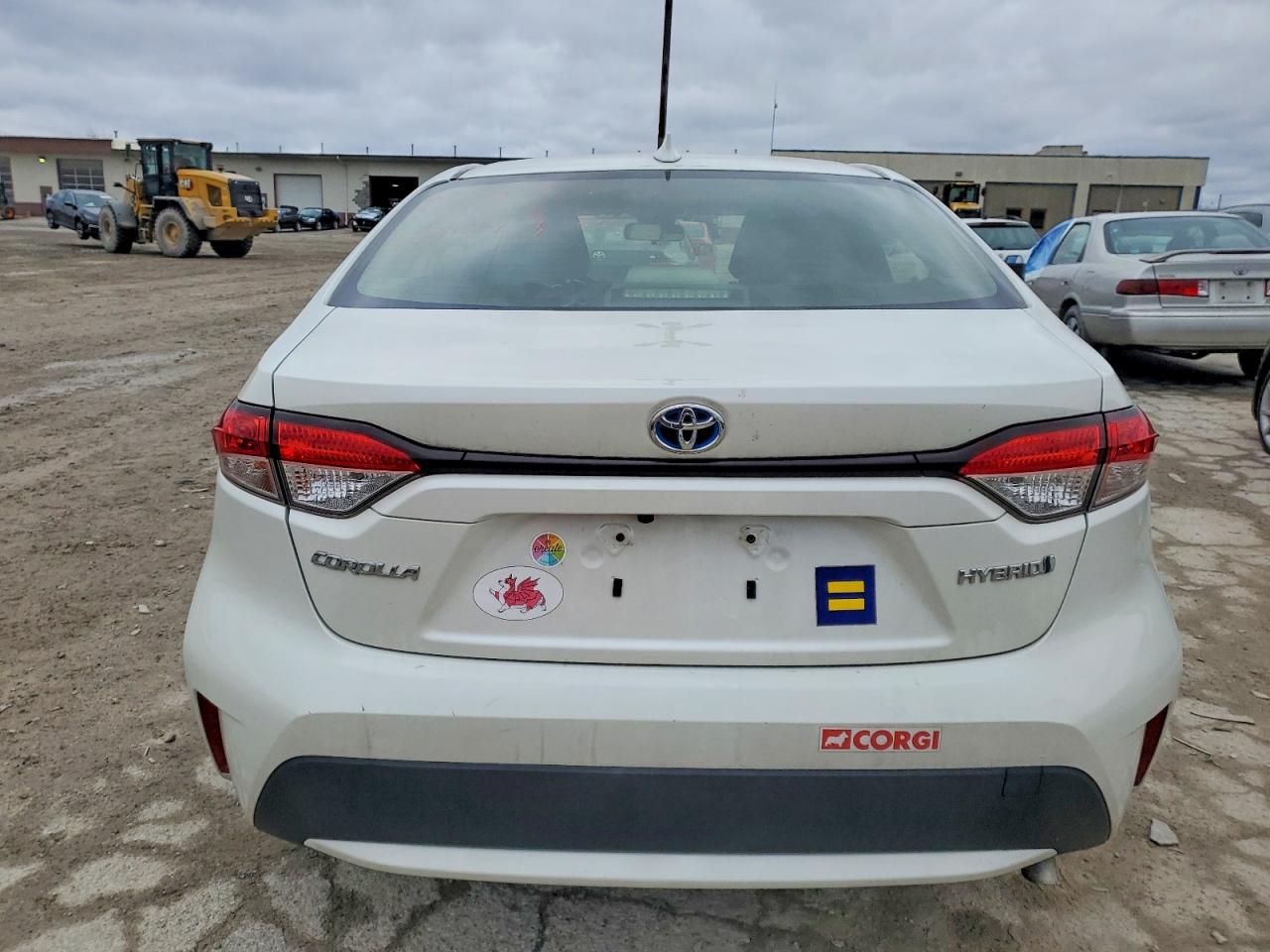 2020 TOYOTA COROLLA LE photo 6