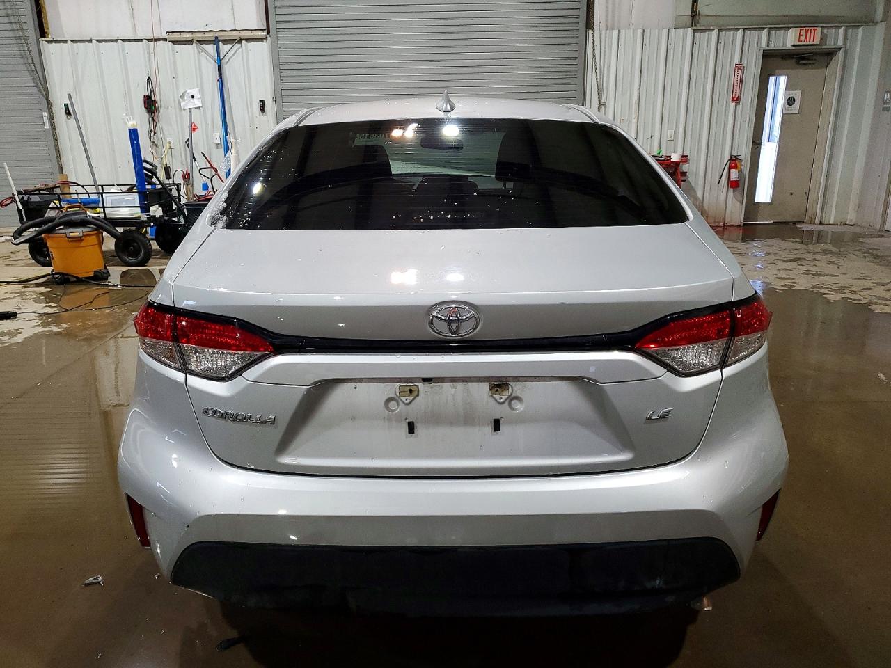 2024 TOYOTA COROLLA LE photo 6