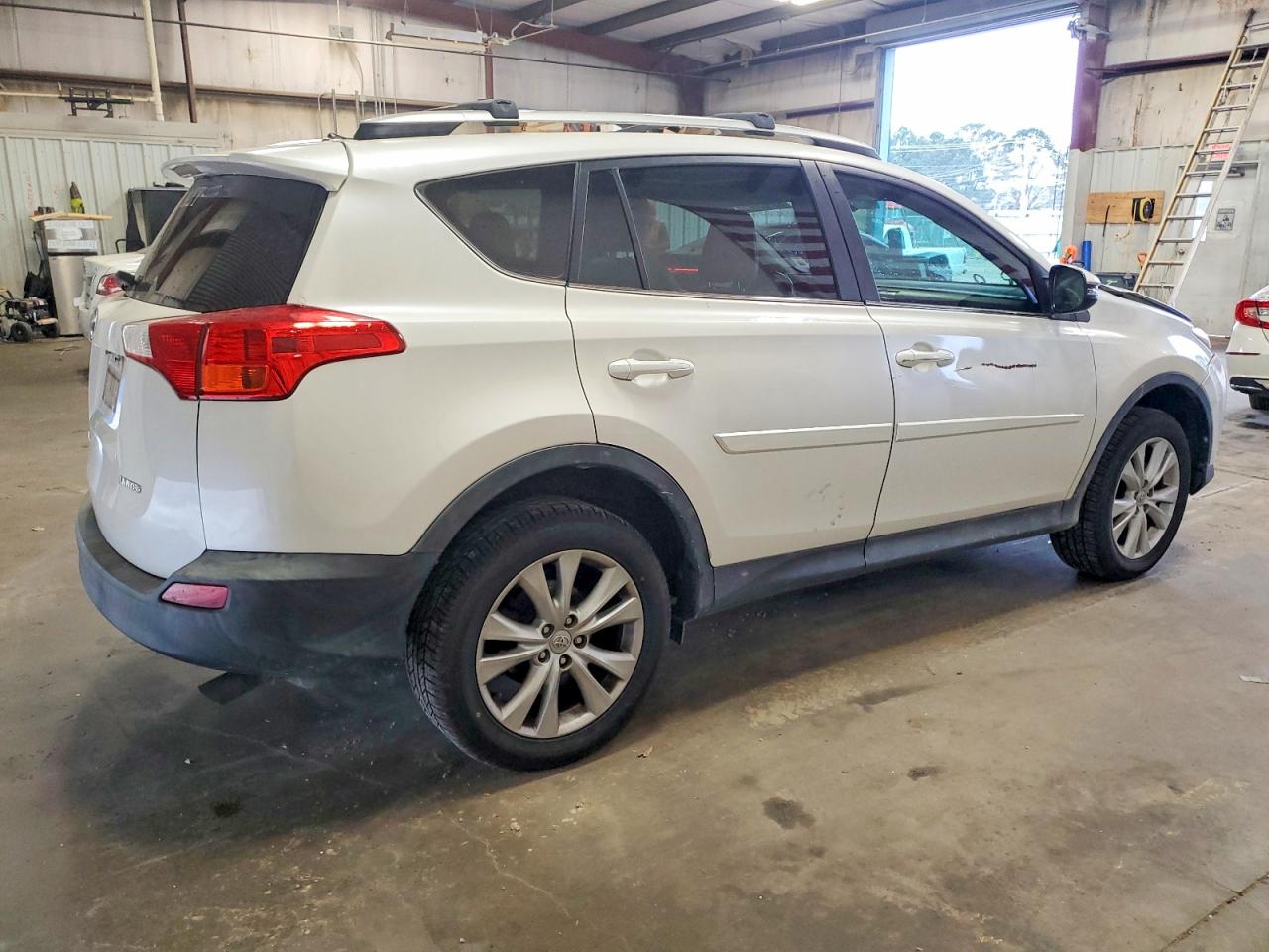 2013 TOYOTA RAV4 LIMITED photo 3