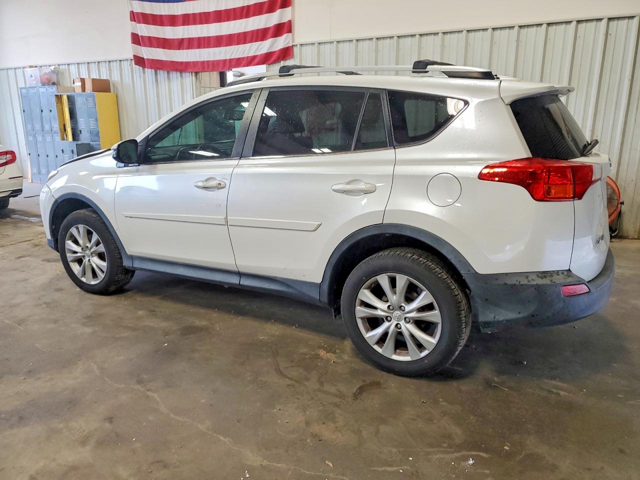 2013 TOYOTA RAV4 LIMITED photo 2