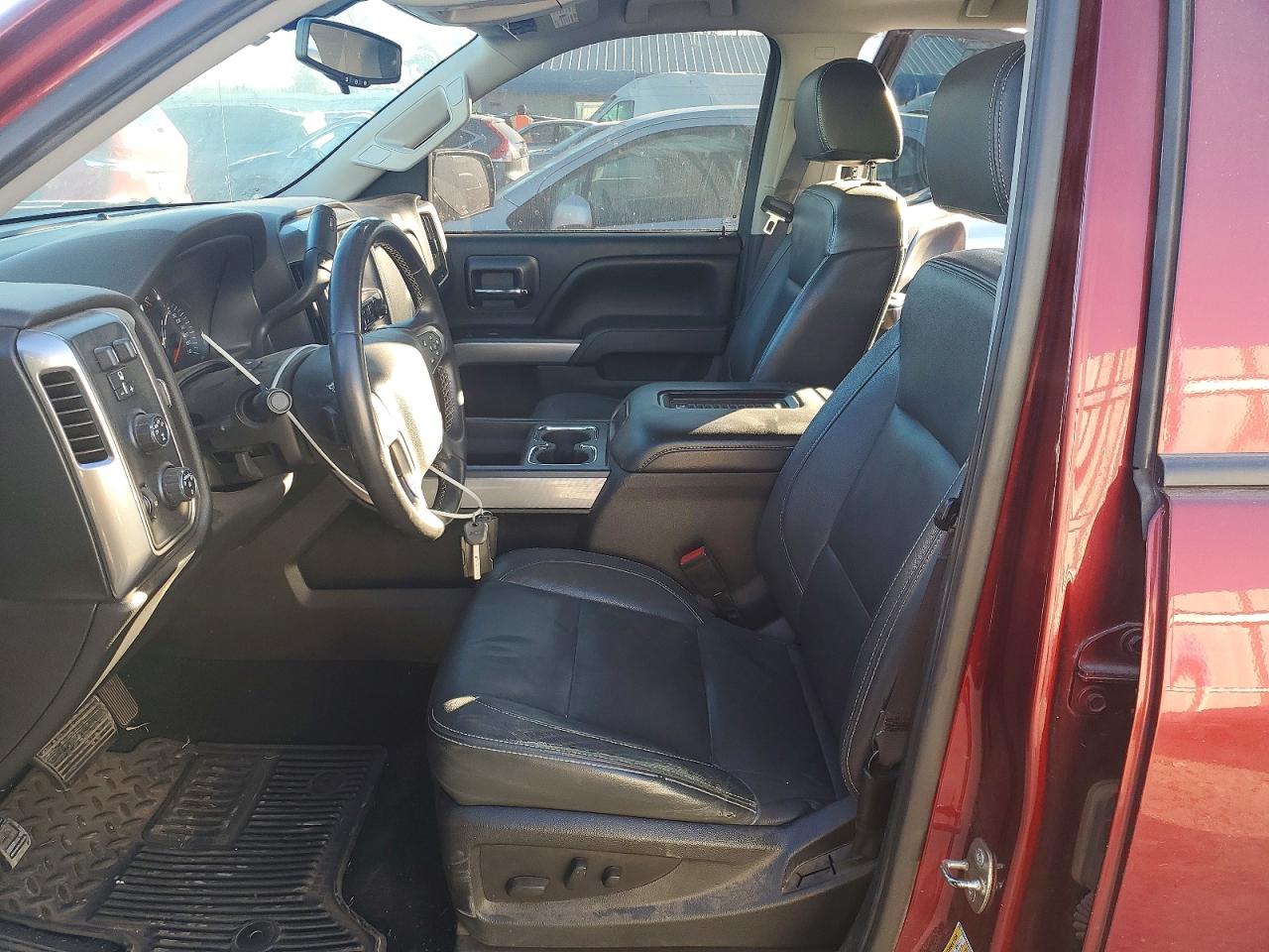 2016 CHEVROLET SILVERADO K1500 LT photo 7