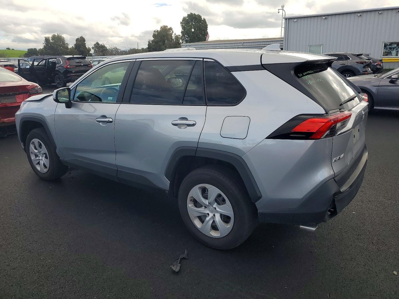 2024 TOYOTA RAV4 LE photo 2