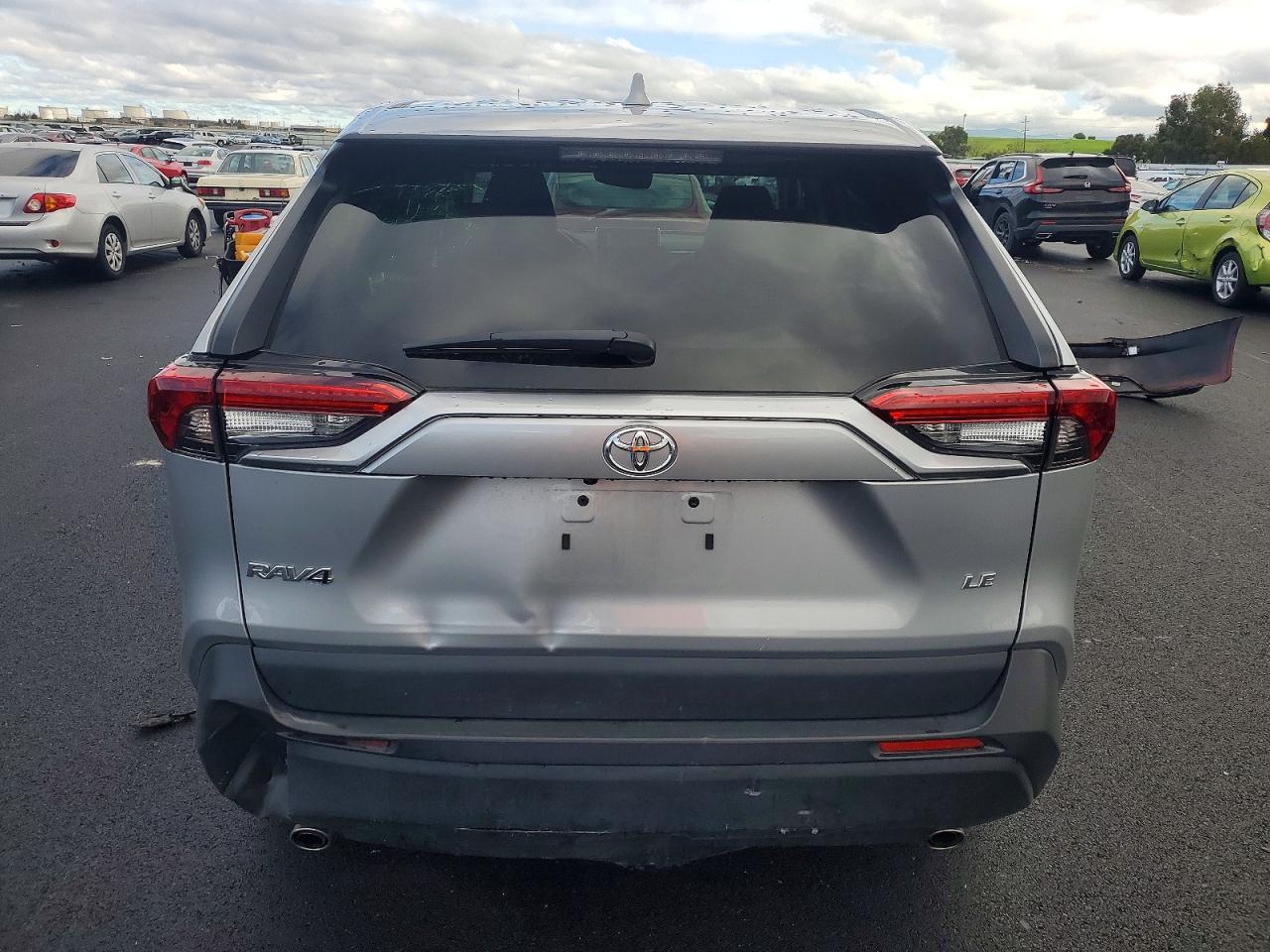 2024 TOYOTA RAV4 LE photo 6