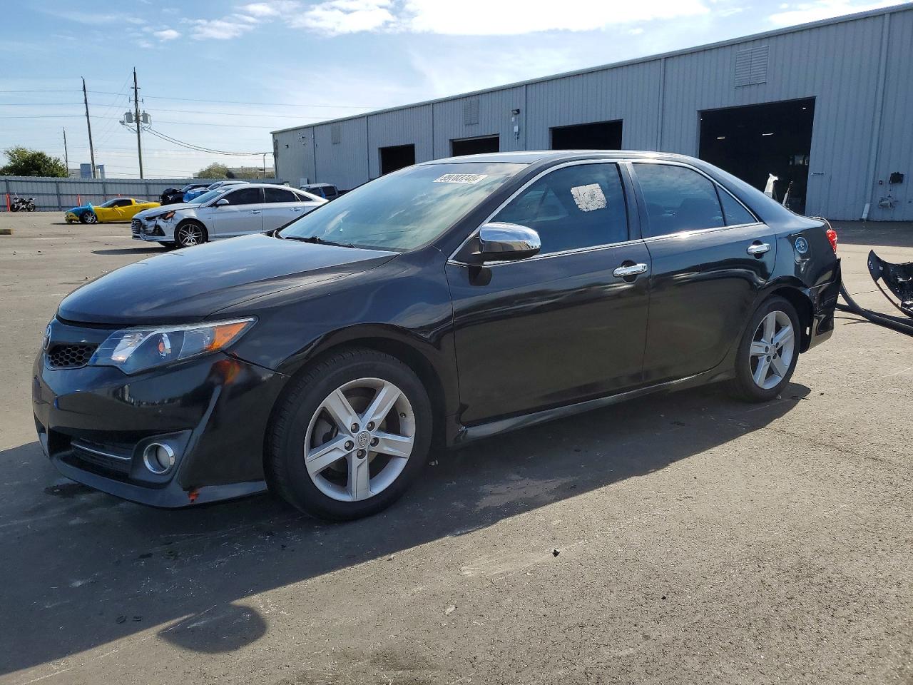 2013 TOYOTA CAMRY
