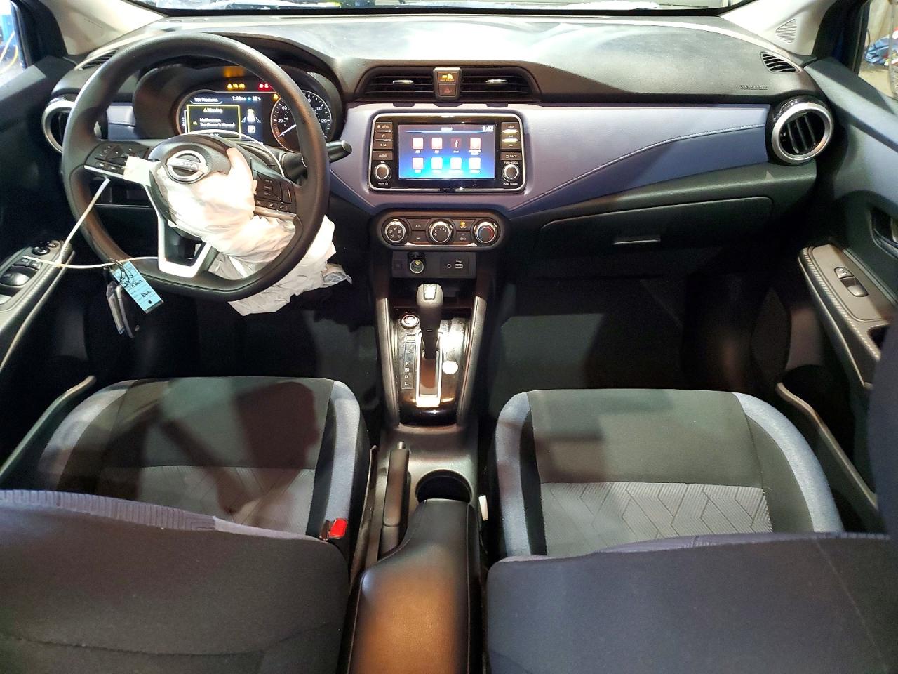 2024 NISSAN VERSA SV photo 8