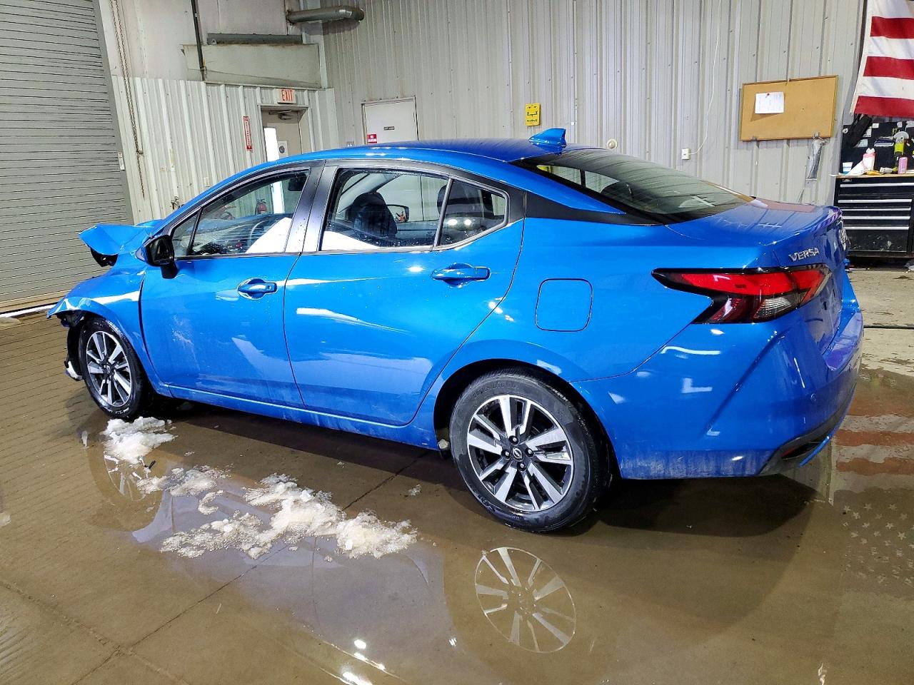 2024 NISSAN VERSA SV photo 2