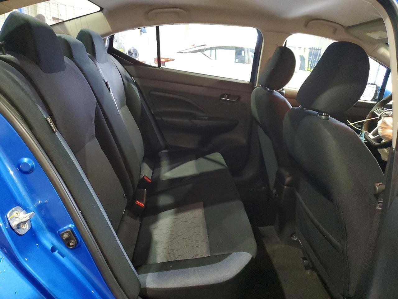 2024 NISSAN VERSA SV photo 10