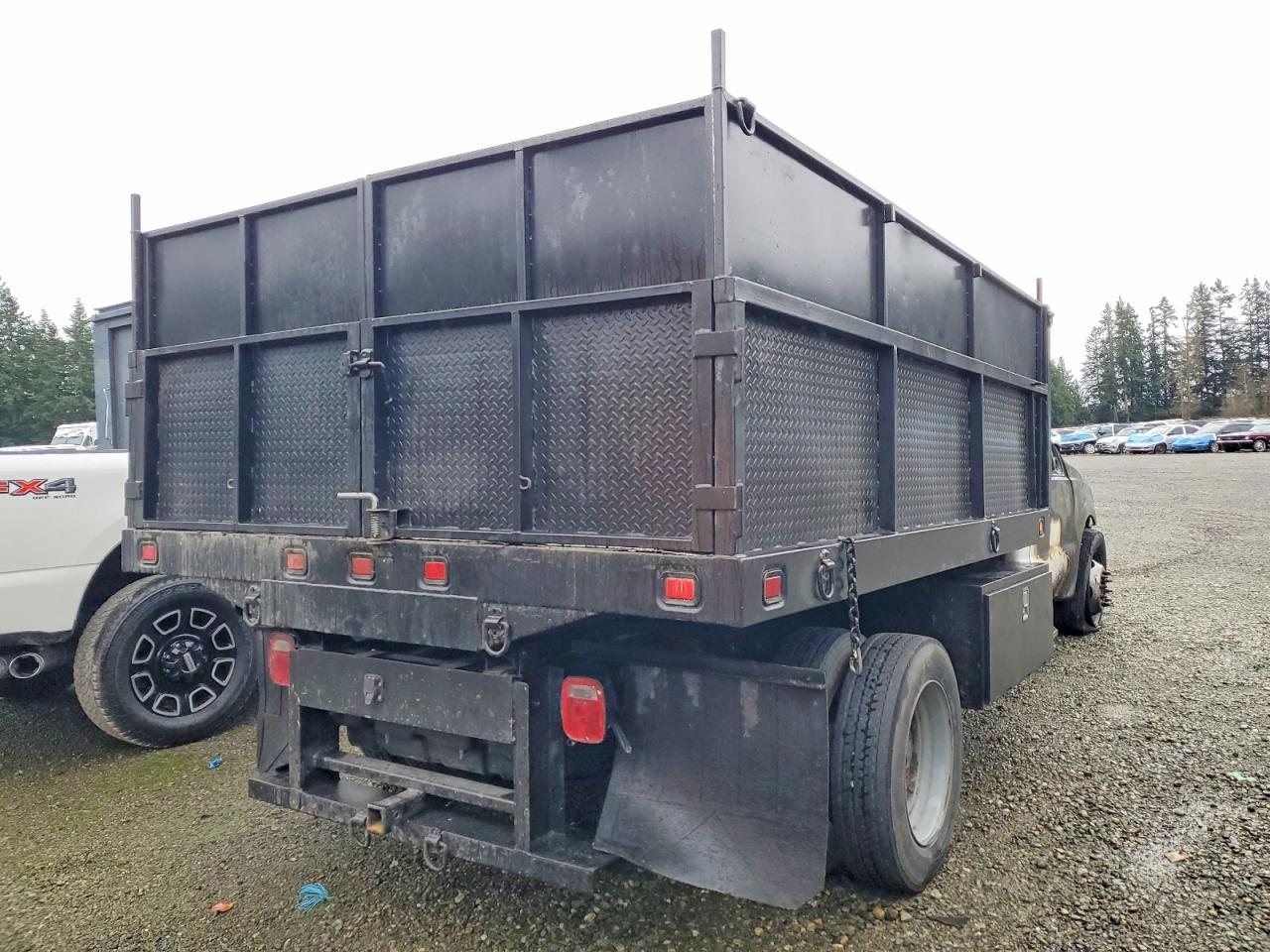 2005 FORD F550 SUPER DUTY DUMP TRUCK photo 3
