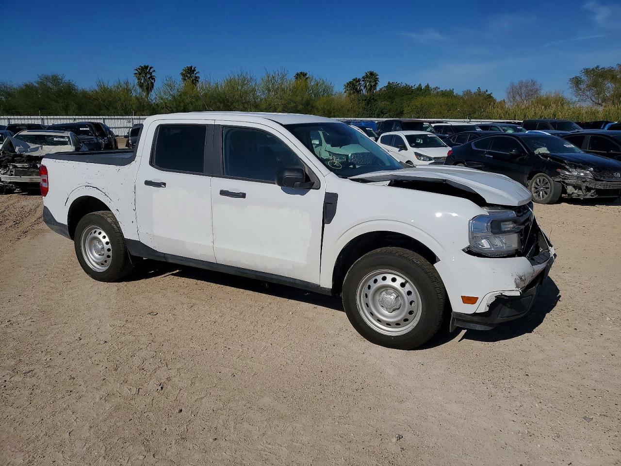 2024 FORD MAVERICK XL photo 4
