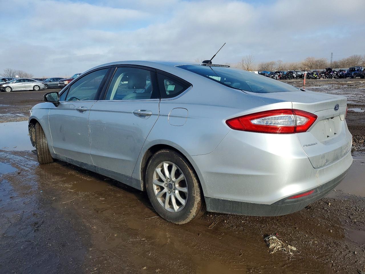 2015 FORD FUSION S photo 2