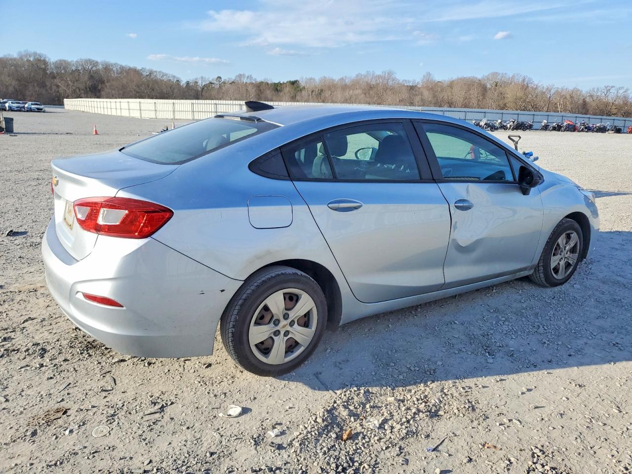 2017 CHEVROLET CRUZE LS photo 3