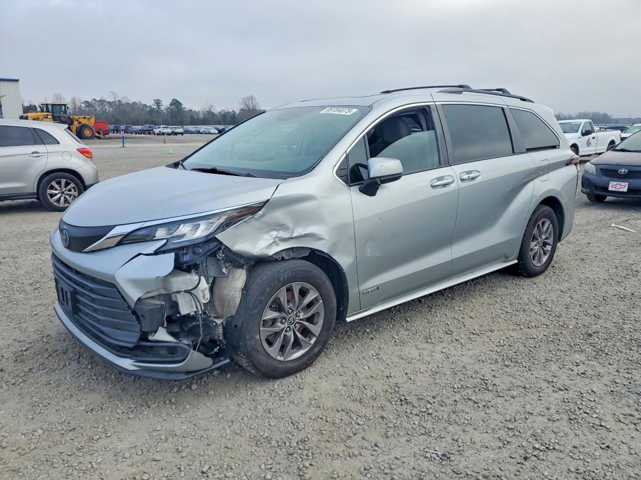 2021 TOYOTA SIENNA