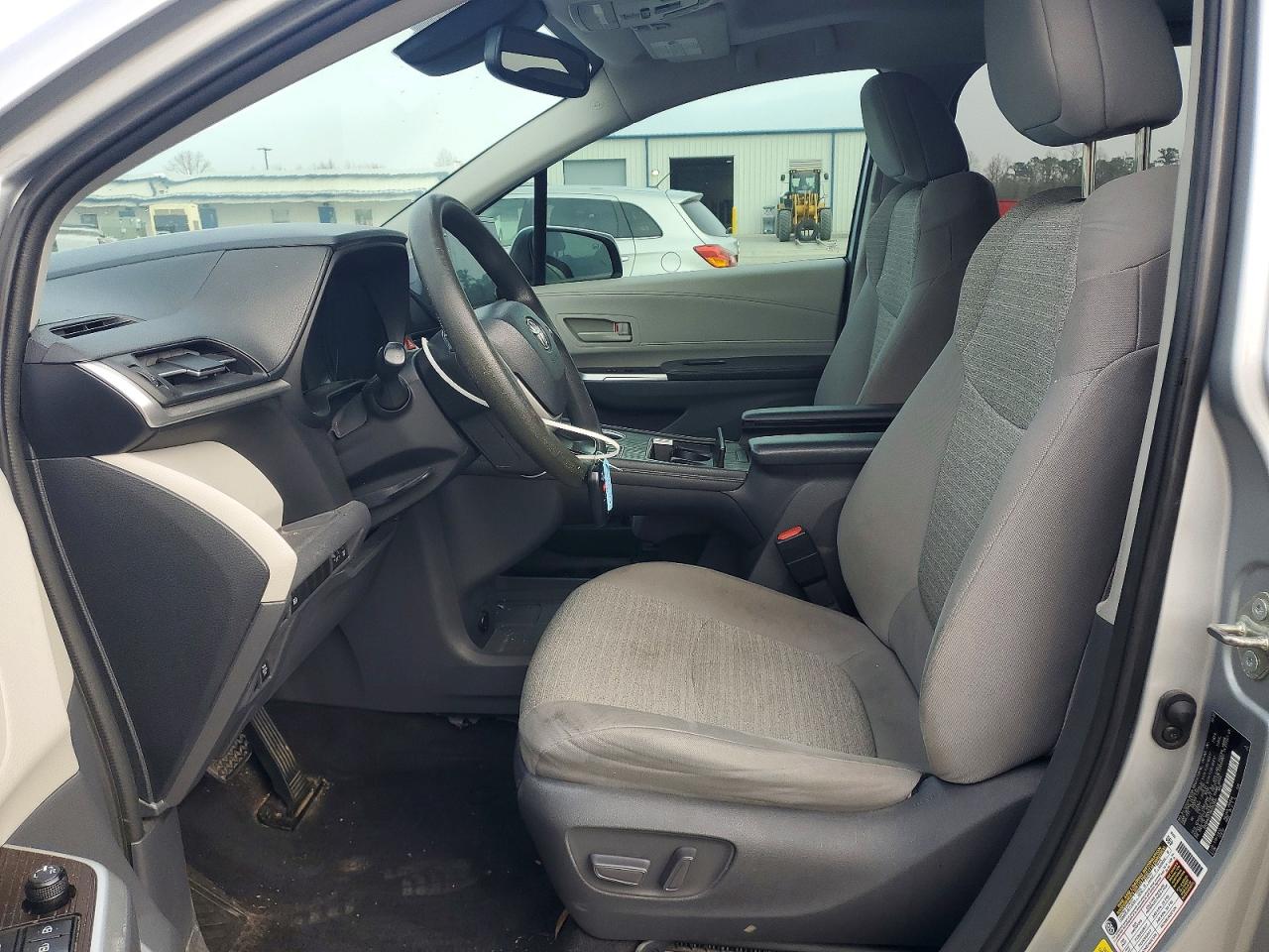 2021 TOYOTA SIENNA photo 19