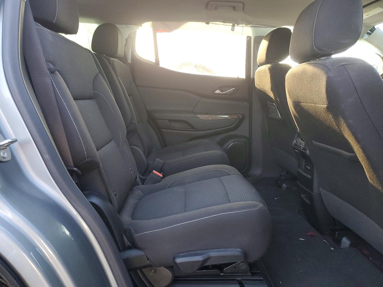 2023 GMC ACADIA SLE photo 11