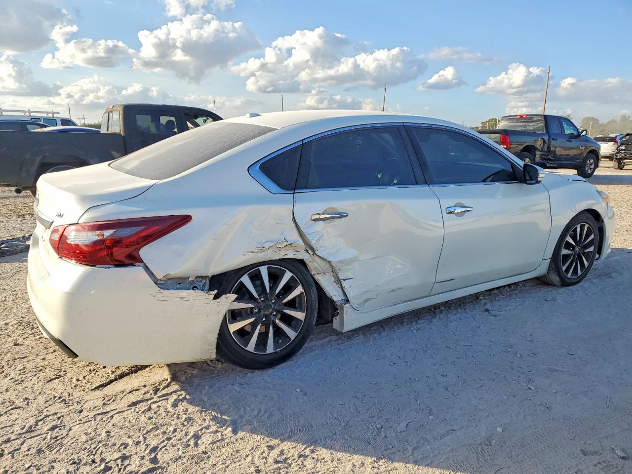 2018 NISSAN ALTIMA 2.5 photo 3