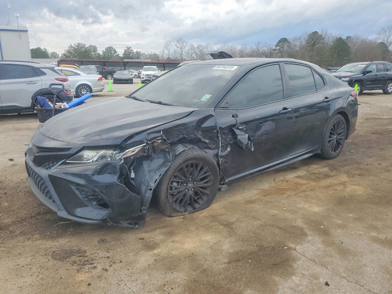 2019 TOYOTA CAMRY