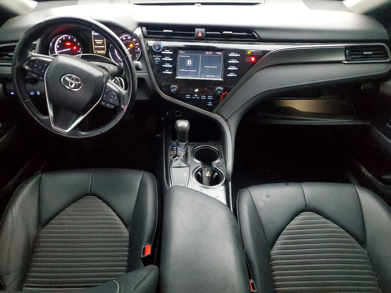 2019 TOYOTA CAMRY L photo 8