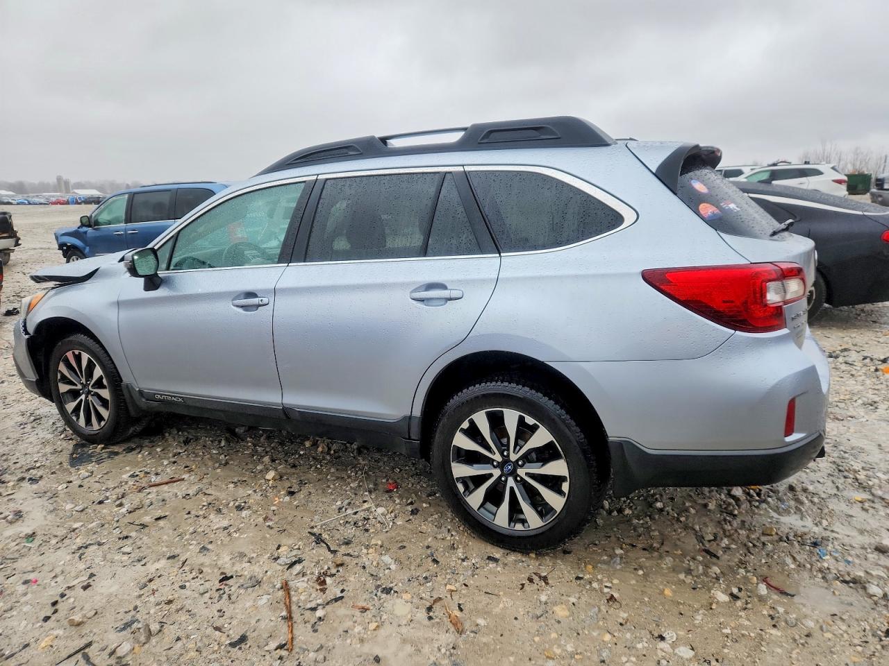 2015 SUBARU OUTBACK 3.6R LIMITED photo 2