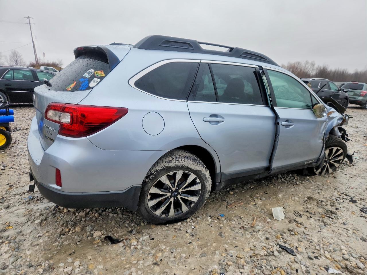 2015 SUBARU OUTBACK 3.6R LIMITED photo 3