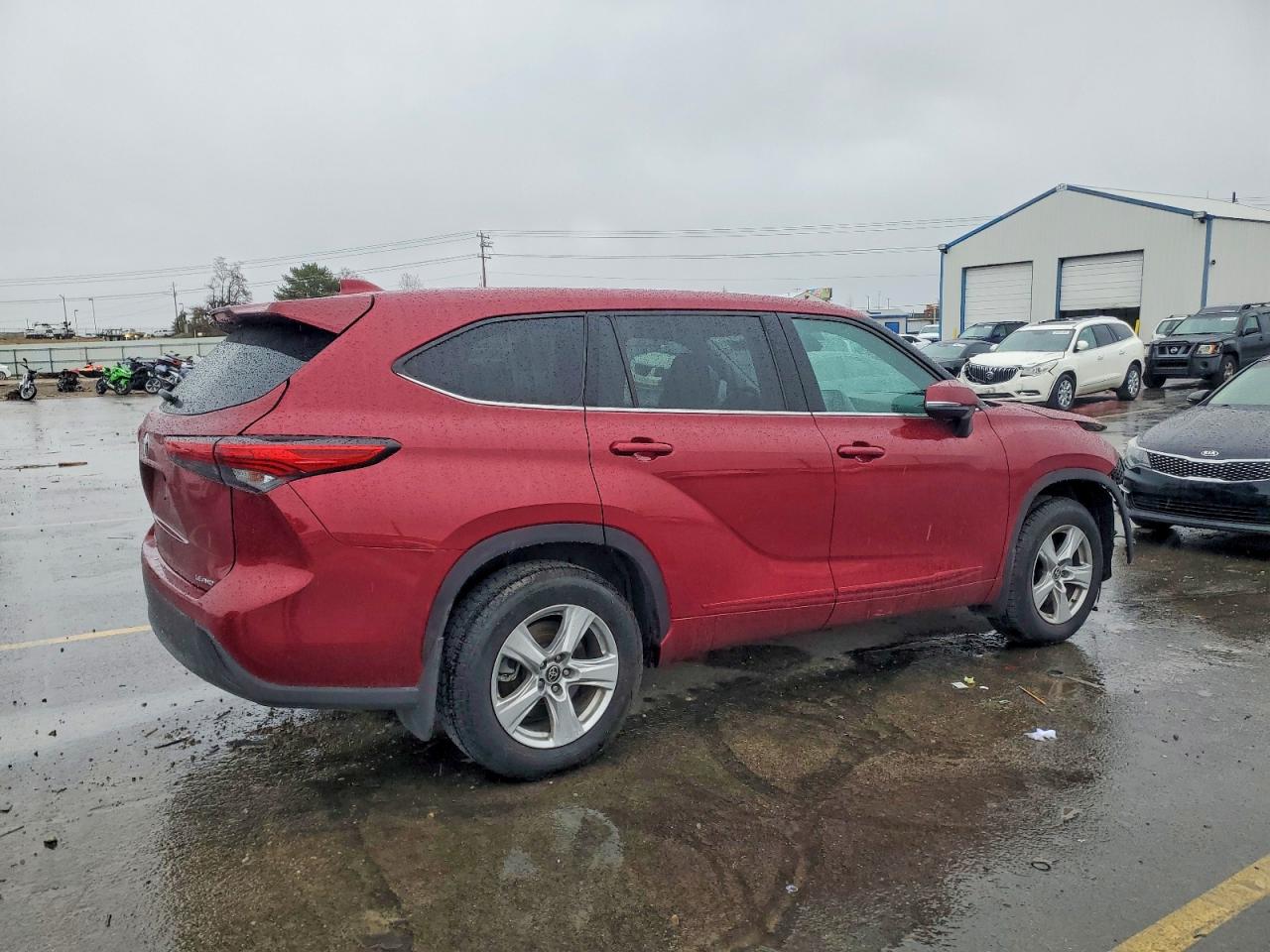 2021 TOYOTA HIGHLANDER L photo 3