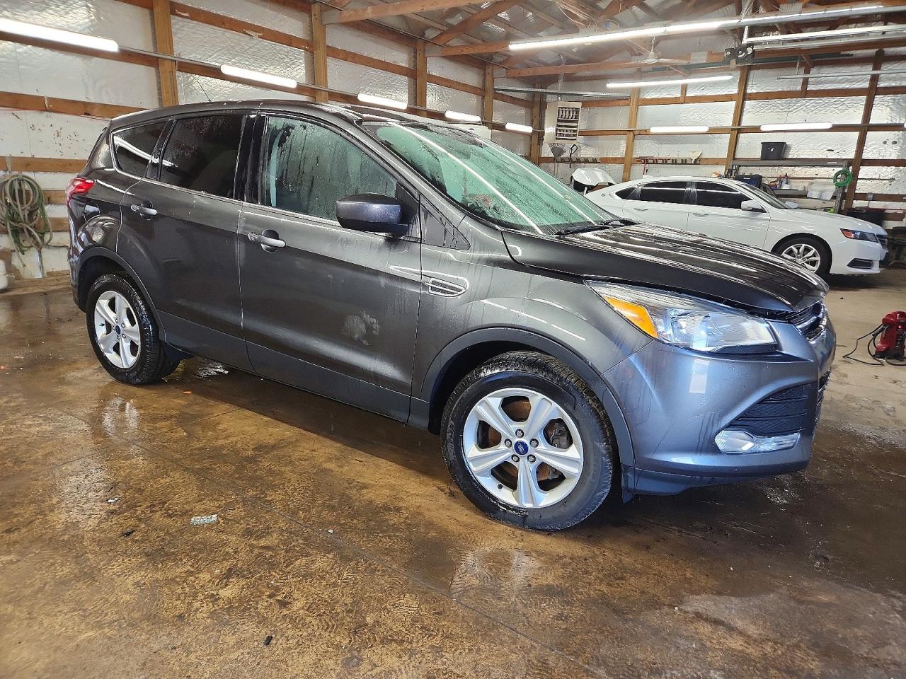 2016 FORD ESCAPE SE photo 4