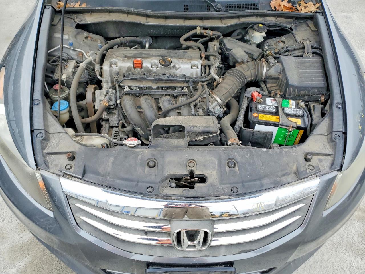 2012 HONDA ACCORD LX photo 11