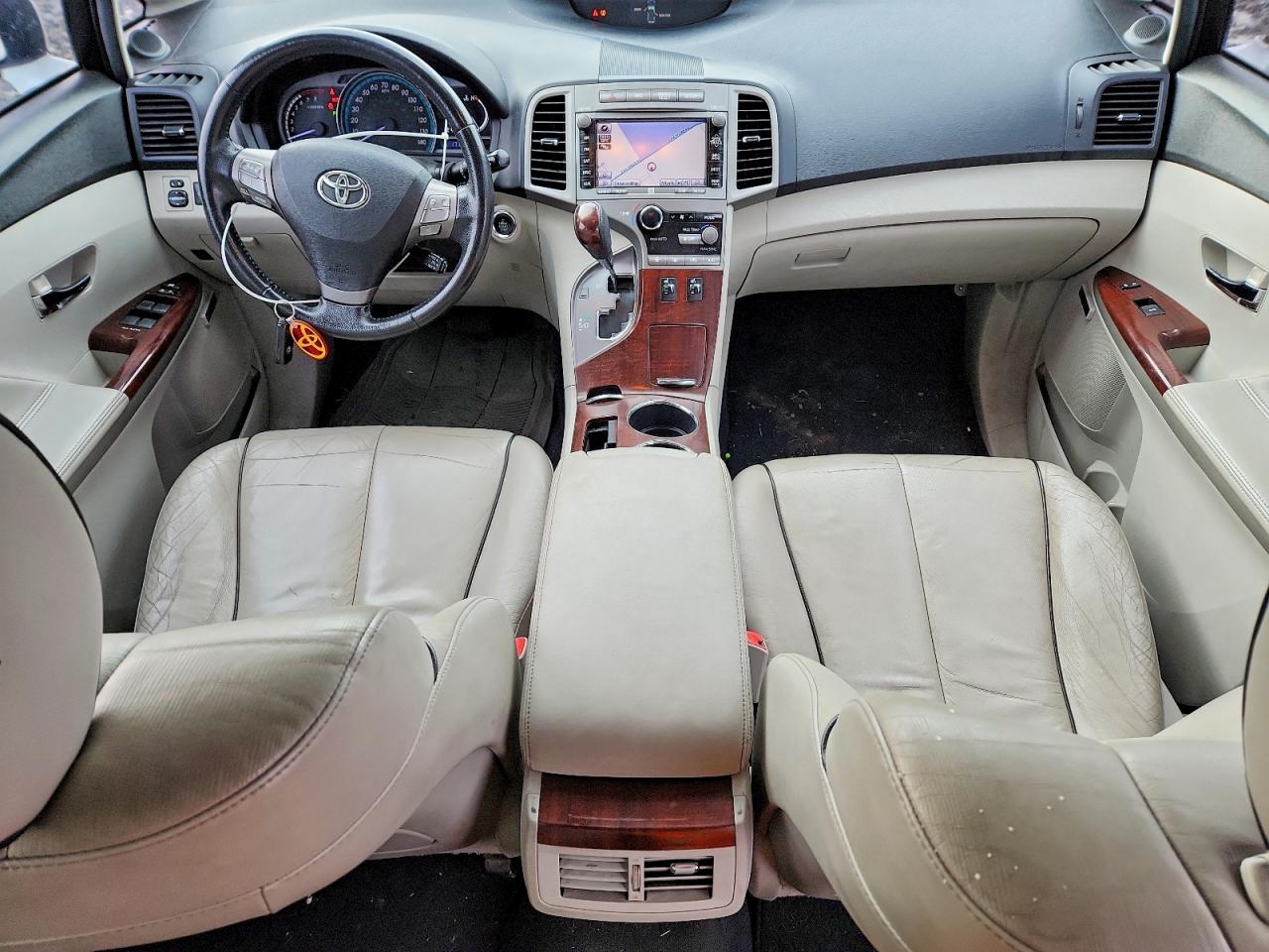 2011 TOYOTA VENZA photo 8