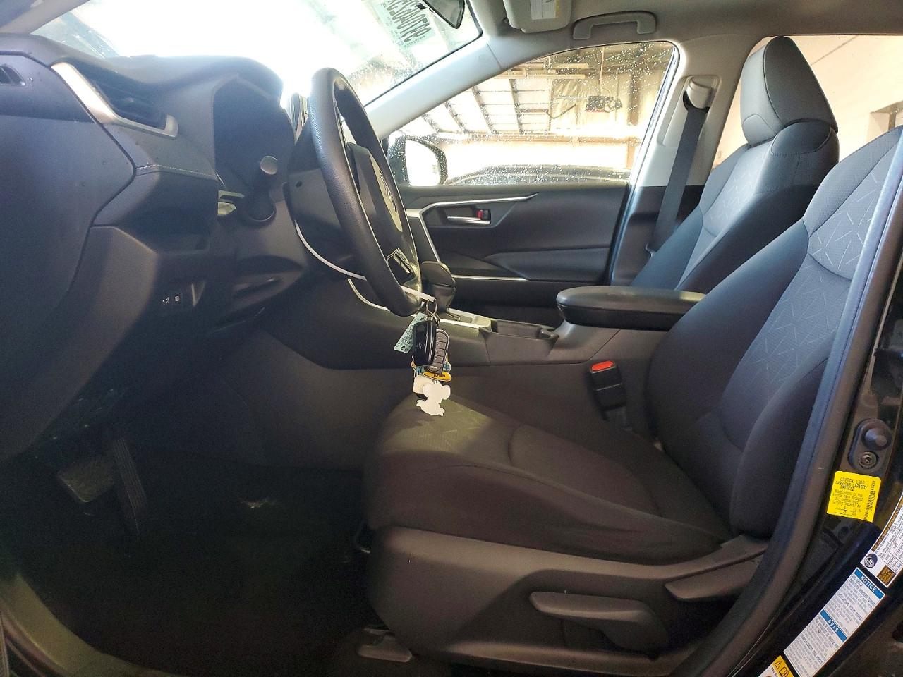 2019 TOYOTA RAV4 XLE photo 7