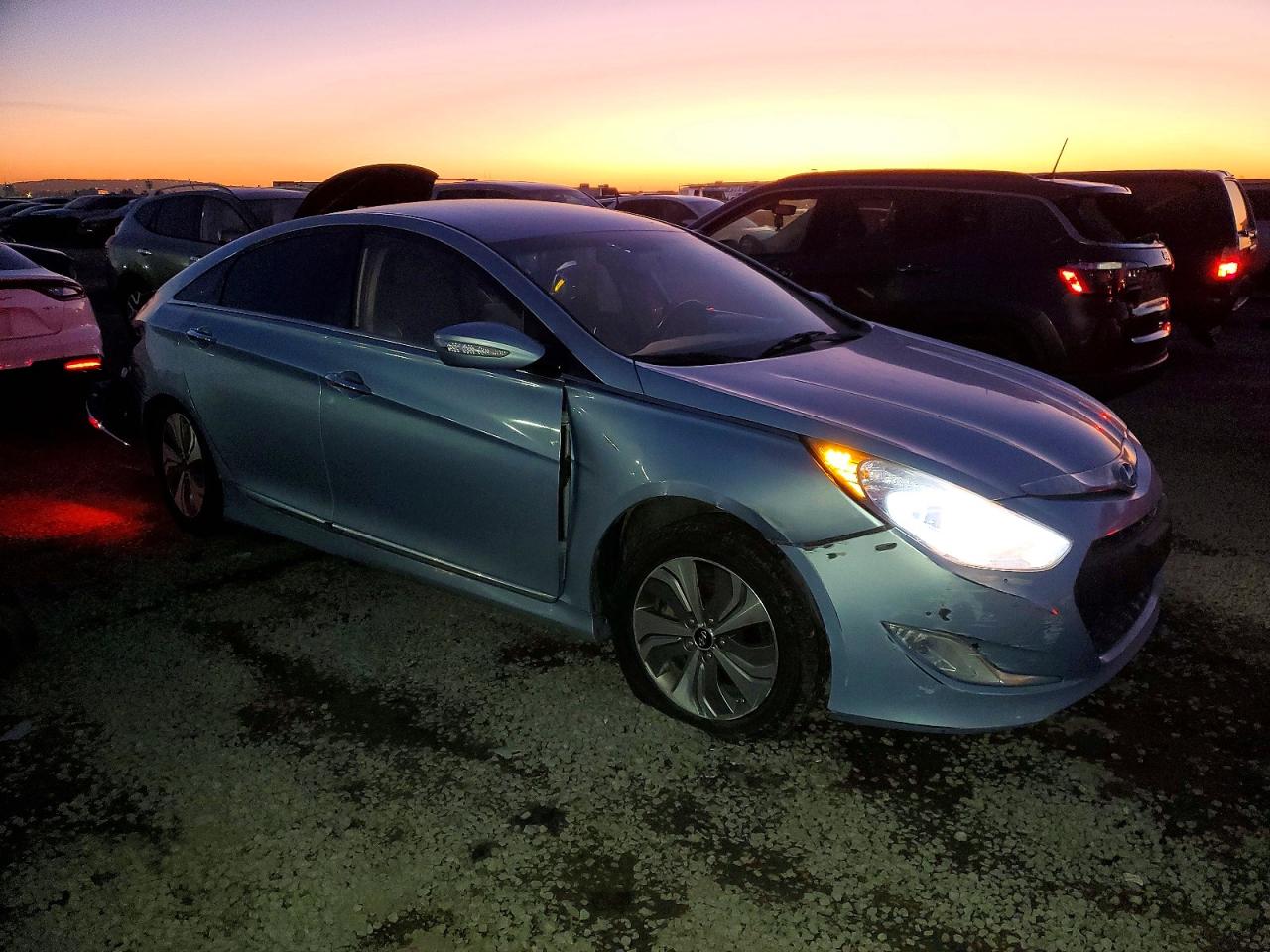 2013 HYUNDAI SONATA HYBRID photo 4